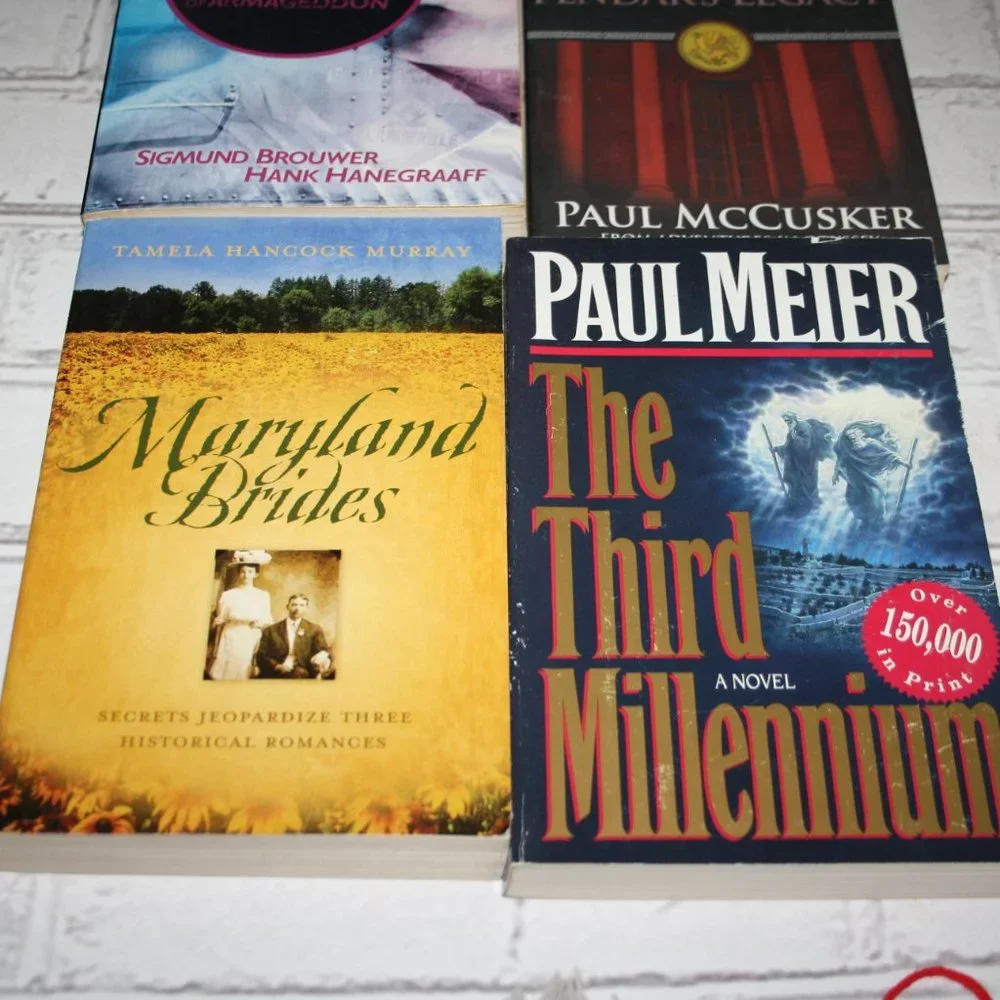 Brand new /like new book lot 4 books (bh)